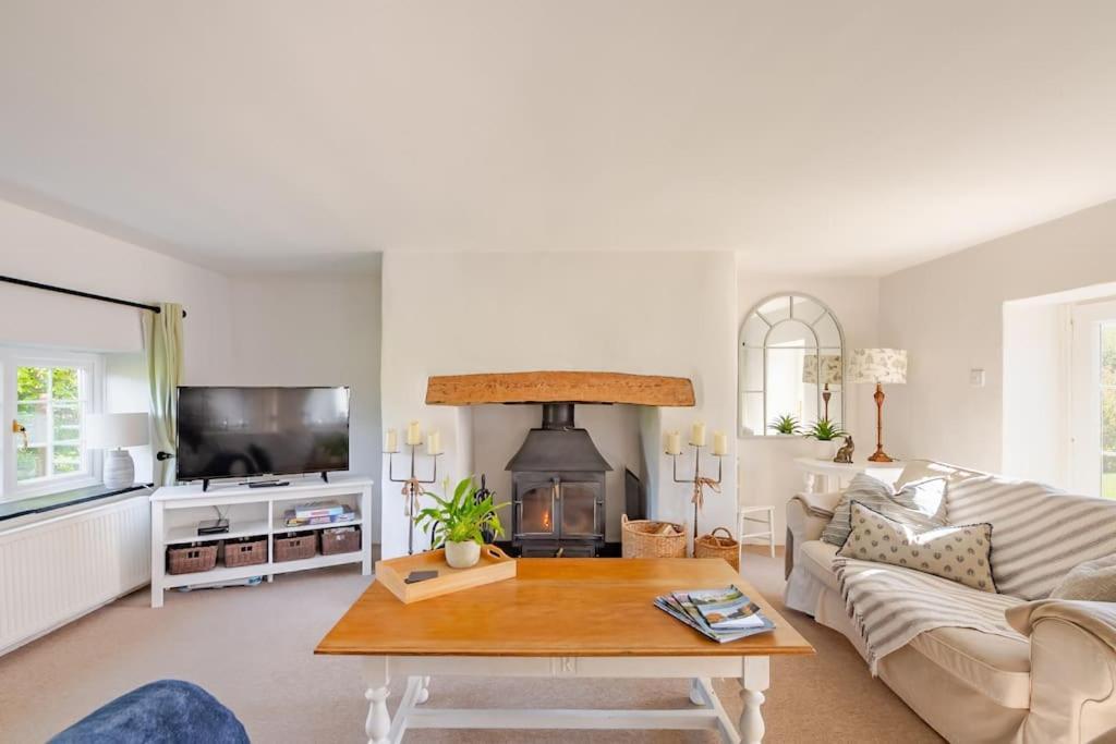 Rhos Y Bel Cottage Angelsey Llangadwaladr  Extérieur photo