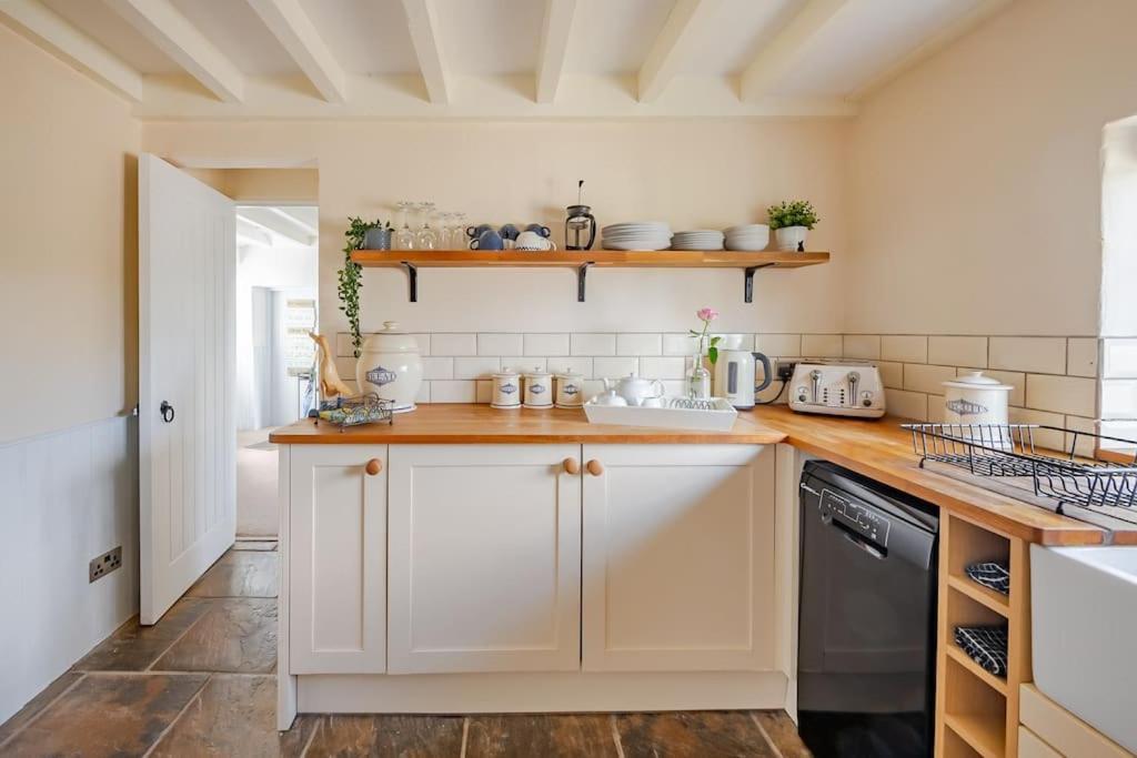 Rhos Y Bel Cottage Angelsey Llangadwaladr  Extérieur photo